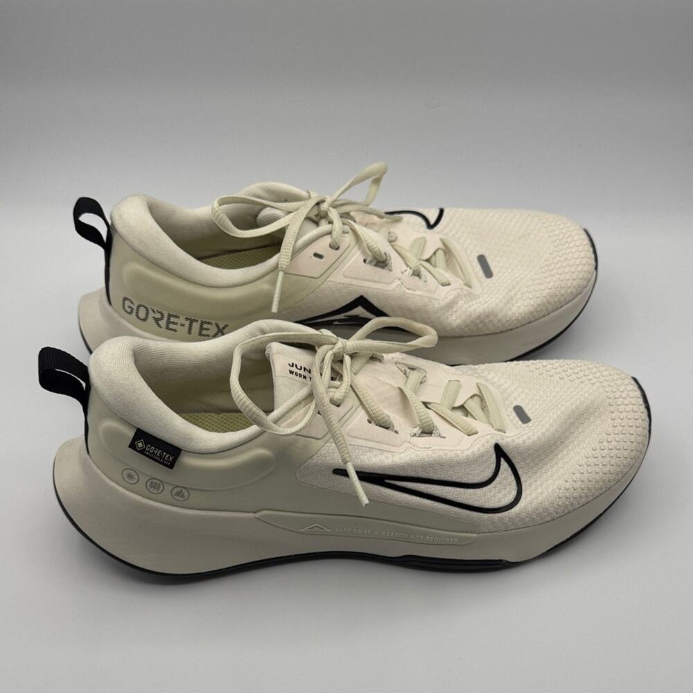 Nike Runing Shoes - Women's 9.5